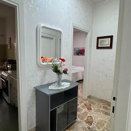 Dom wakacyjny Casa Rosa Casa Confortevole Ed Arredata